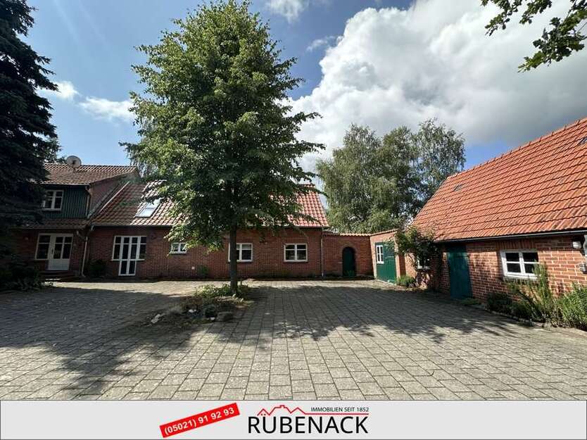 Haus zum Kaufen in Staffhorst 328.000 € 200 m²