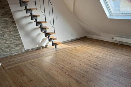 Wohnung Cleebronn - 5 Zimmer, 109 m&sup2;, 1.100&euro; | Angebot:25824881