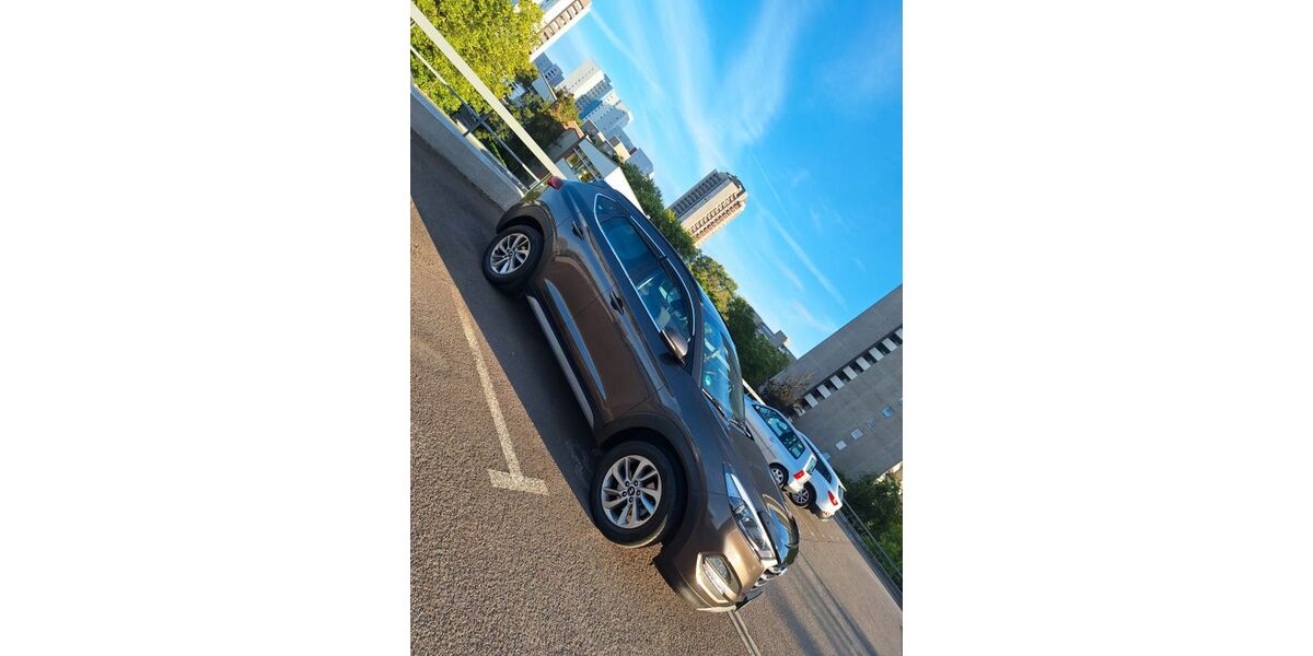 Hyundai TUCSON 91.000 km 16.750 &euro; Berlin 12353