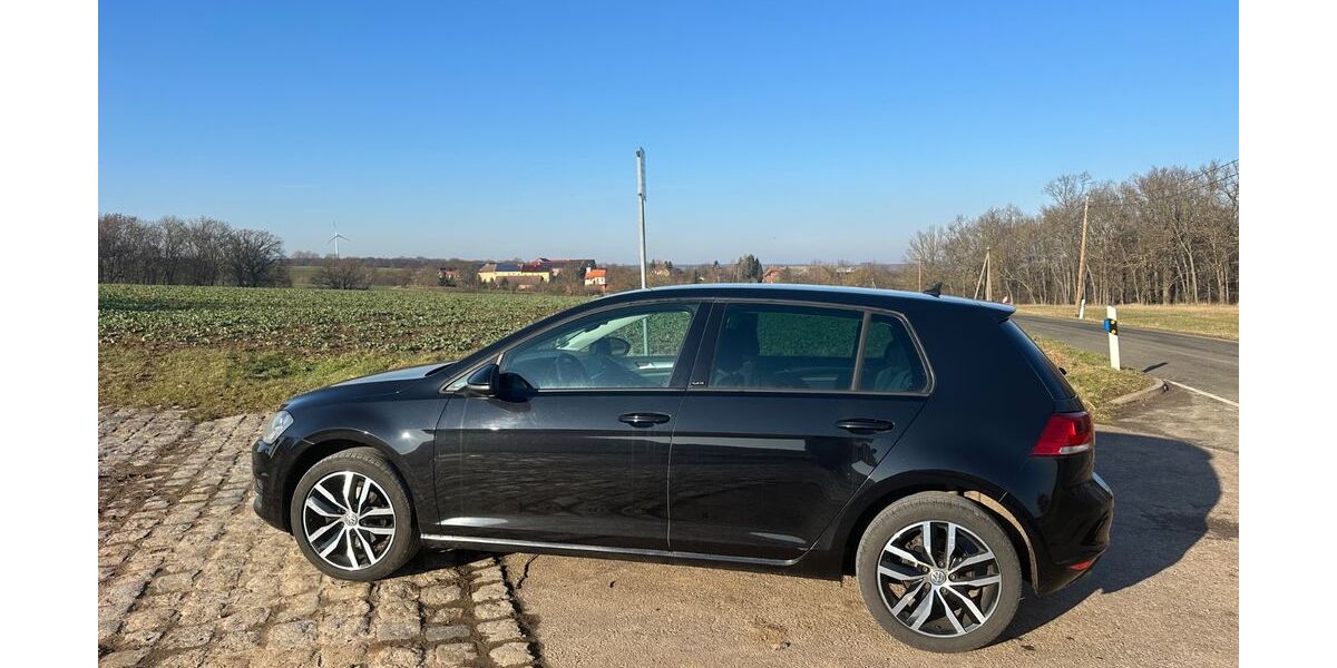 VW Golf 152.713 km 9.900 &euro; Naumburg 06618