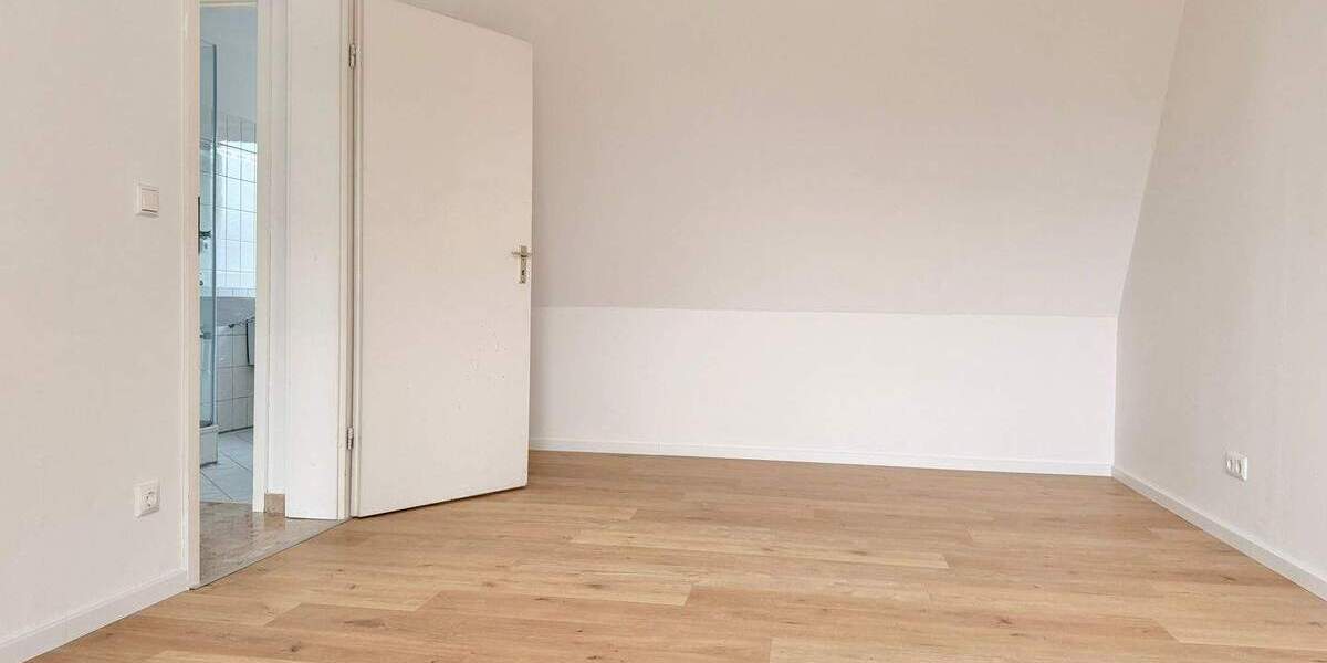 Reihenendhaus Berlin Rosenthal - 4 Zimmer, 135 m&sup2;, 2.325&euro; | Angebot:25414257