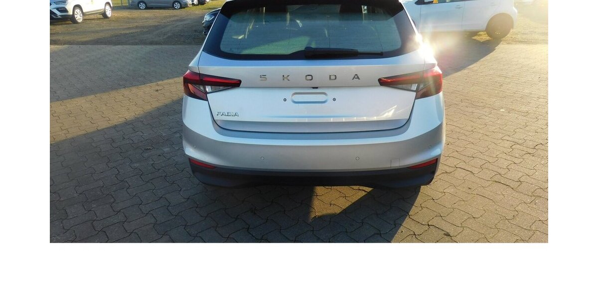 Skoda Fabia 1.0 SelectionTSI BMT Klima Navi 11.000 km 16.990 &euro; Vordorf 38533