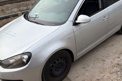 VW Golf 269.999 km 1.999 &euro; München 81929