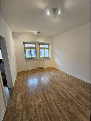 Etagenwohnung Gotha - 3 Zimmer, 73 m&sup2;, 455&euro; | Angebot:26005411