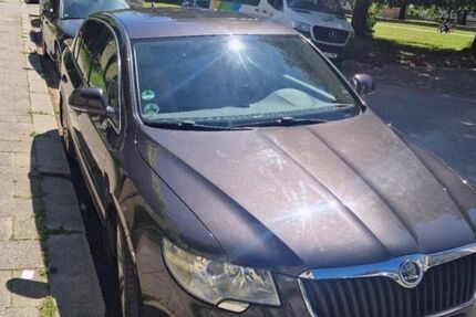 Skoda Superb 209.000 km 6.750 € München 81737