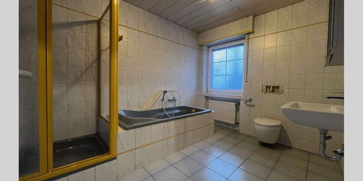 Exklusive 2,5 Zimmer Erdgeschosswohnung mit Kamin und Terrasse in ruhiger Lage von Rönsahl! 2 zimmer