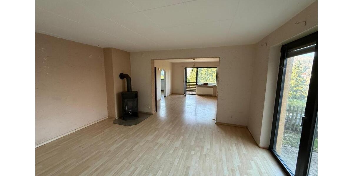 Mehrfamilienhaus, Wohnhaus Eppelborn - 10 Zimmer, 220 m&sup2;, 287.000&euro; | Angebot:27010126