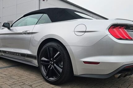 Ford Mustang 39.812 km 33.900 &euro; Erlensee 63526