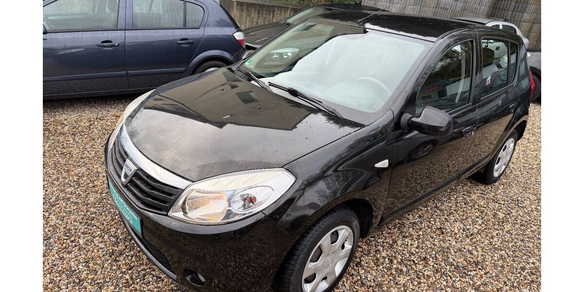 Dacia Sandero 125.000 km 2.999 &euro; Essen 45147