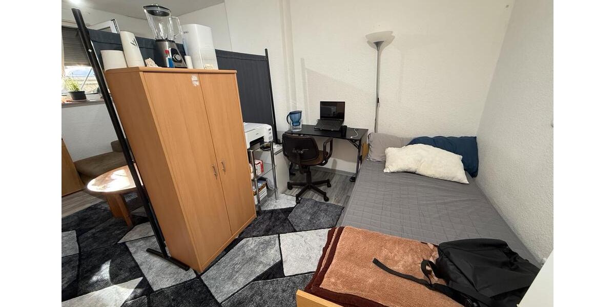 Möbel+Wohnung 1 zimmer