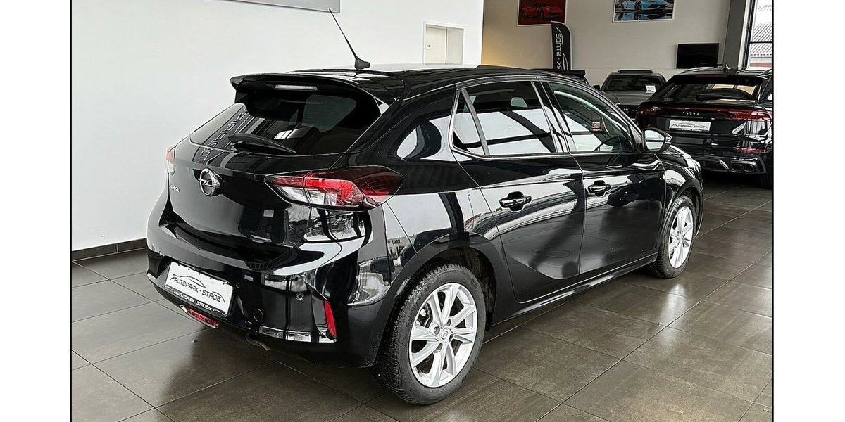 Opel Corsa 1.2 Turbo Auto. Elegance Kamera LED Tempo 56.700 km 16.690 &euro; Stade 21682