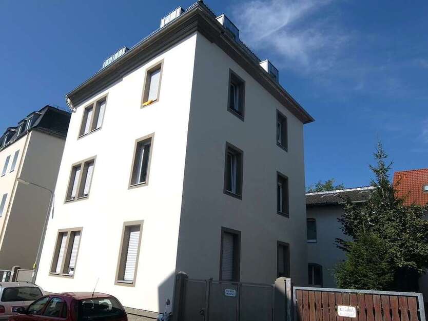 Haus zum Kaufen in Frankfurt am Main 1.200.000 € 350 m²