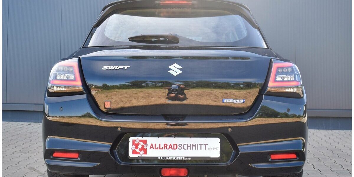Suzuki Swift Club 1.2l M/T Dualjet Hybrid 19.835 km 15.890 &euro; Höchberg-Würzburg 97204