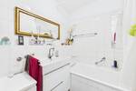 Lichtdurchflutete 3-Zimmer-Wohnung mit umfassender Dachterrasse und Tiefgaragenstellplatz