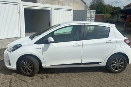 Toyota Yaris 90.000 km 11.900 &euro; Nennslingen 91790