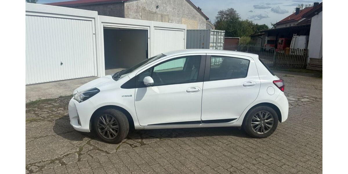 Toyota Yaris 90.000 km 12.900 &euro; Nennslingen 91790