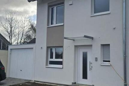 Haus Oberndorf am Neckar - 4 Zimmer, 132 m&sup2;, 1.400&euro; | Angebot:23688676