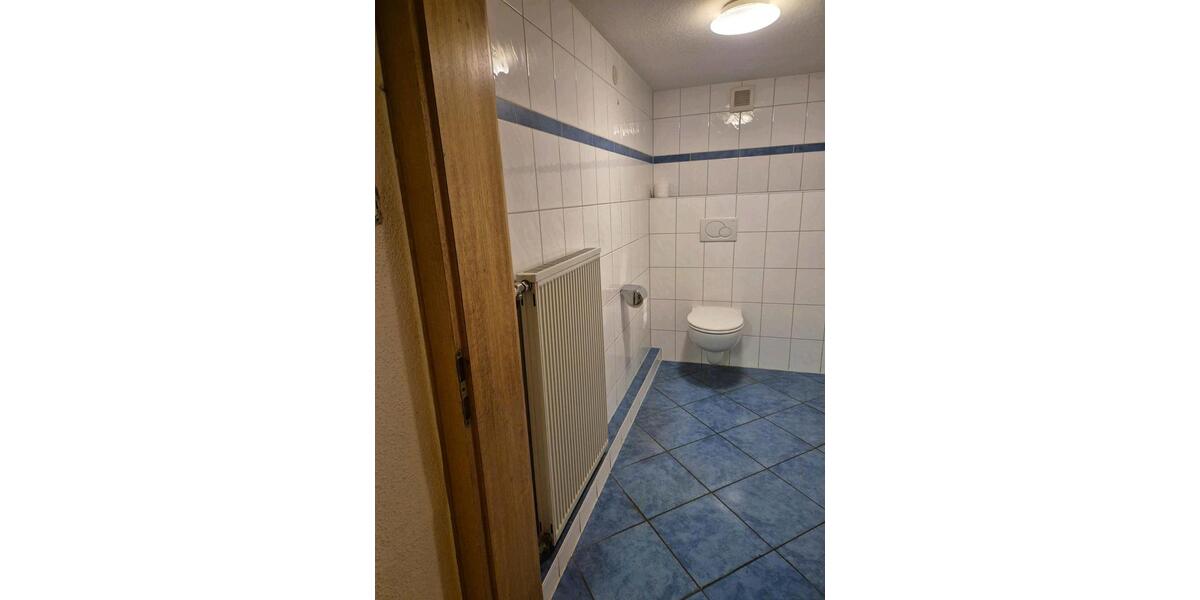 Einfamilienhaus Reichshof - 10 Zimmer, 230 m&sup2;, 249.000&euro; | Angebot:26123093