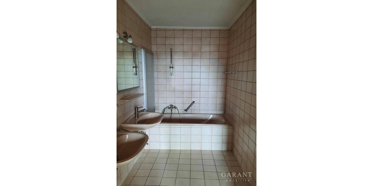 Etagenwohnung Fürstenzell - 3 Zimmer, 92 m&sup2;, 179.000&euro; | Angebot:26345507