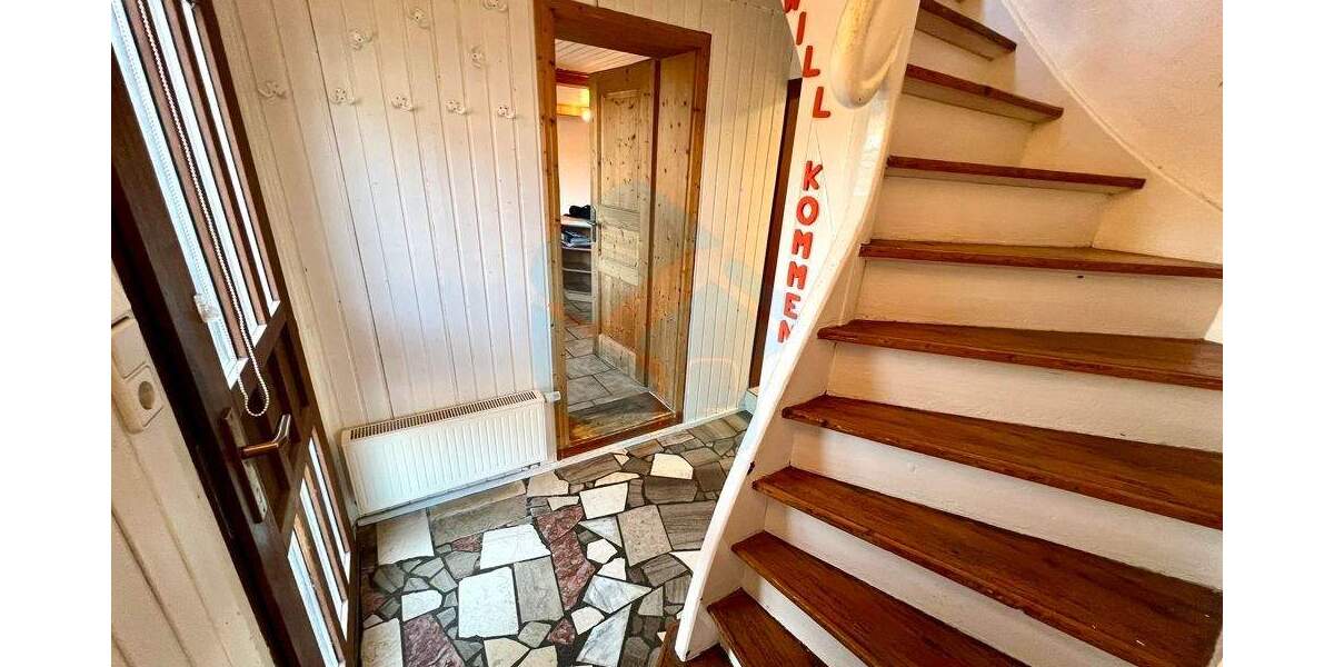 Einfamilienhaus Butzbach / Hoch-Weisel Hoch-Weisel - 5 Zimmer, 129 m&sup2;, 179.000&euro; | Angebot:25385969