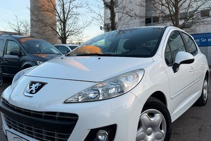 Peugeot 207 143.131 km 2.990 &euro; München 81243