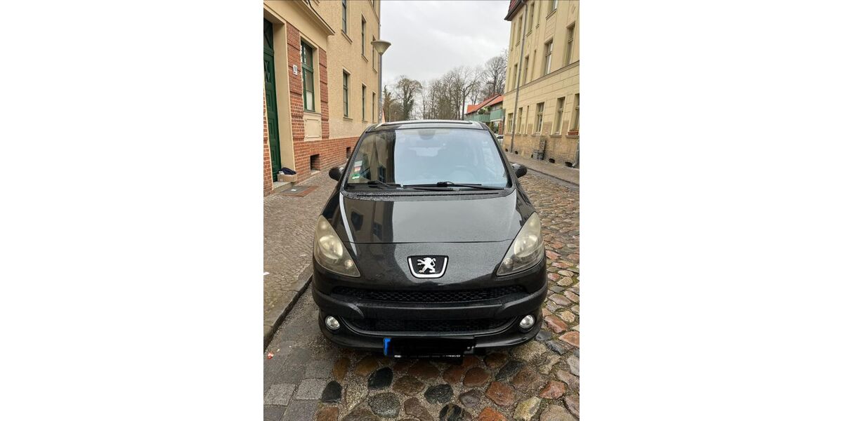 Peugeot 1007 120.000 km 1.800 &euro; Potsdam 14482