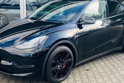 Tesla Model Y 87.593 km 31.950 &euro; Dieburg 64807