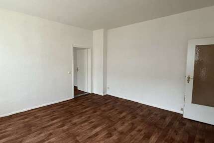 Wohnung Groß Schacksdorf - 2 Zimmer, 48 m&sup2;, 235&euro; | Angebot:26289437