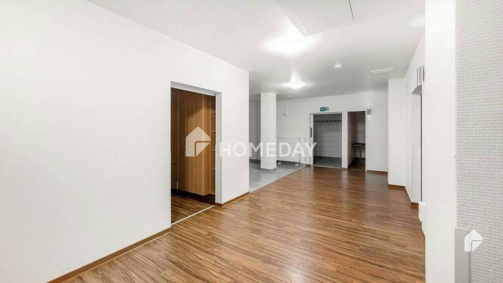 Bezugsfrei! Großzügige 6-Zimmer-Wohnung mit Balkon, EBK und 4 Stellplätzen in Wetter (Ruhr)