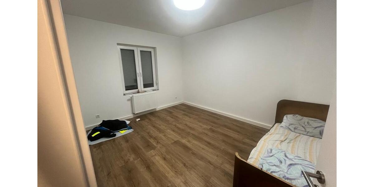 Erdgeschoßwohnung Idar-Oberstein Oberstein - 3 Zimmer, 70 m&sup2;, 700&euro; | Angebot:25550861