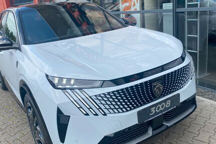 Peugeot 3008 4.900 km 47.990 € Marburg 35039