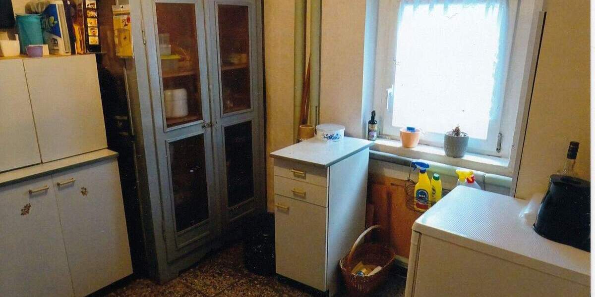 Einfamilienhaus Sachsenbrunn Stelzen - 6 Zimmer, 170 m&sup2;, 69.000&euro; | Angebot:25668296
