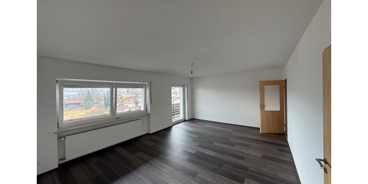 Etagenwohnung Viechtach - 4 Zimmer, 115 m&sup2;, 790&euro; | Angebot:26416480