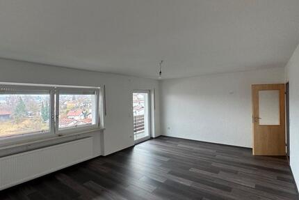 Wohnung Viechtach - 4 Zimmer, 115 m&sup2;, 790&euro; | Angebot:26416480