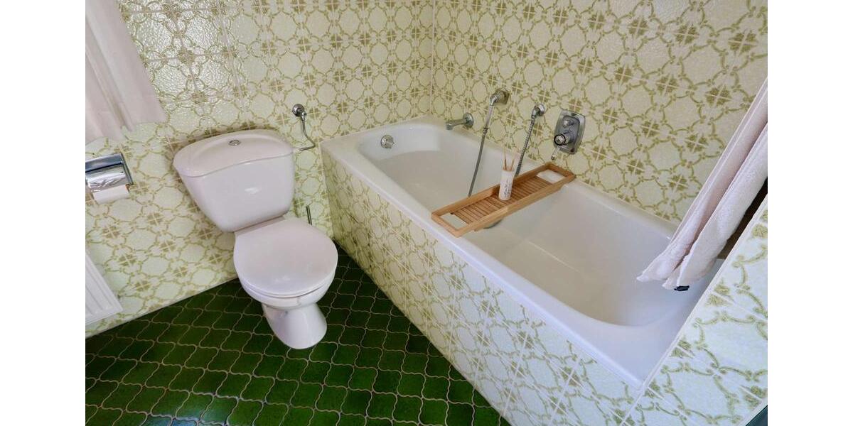 Etagenwohnung Overath - 3 Zimmer, 100 m&sup2;, 1.000&euro; | Angebot:24992525