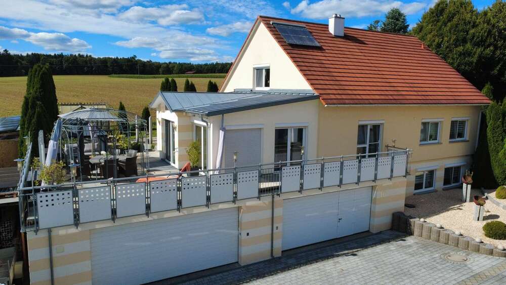 Einfamilienhaus Rainau Buch Buch - 10 Zimmer, 234 m&sup2;, 890.000&euro; | Angebot:27006635