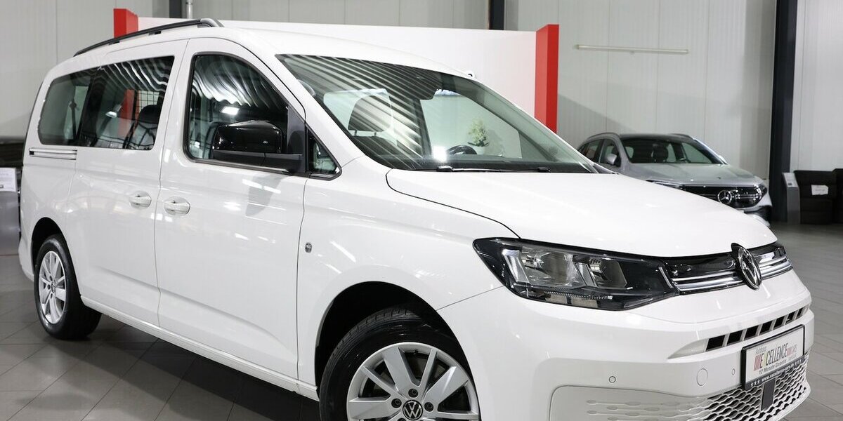 VW Caddy Maxi KOMBI 2.0 TDI 4M LIFE IQ ALLRAD OPTIK 95.000 km 27.991 &euro; Hamm 59077