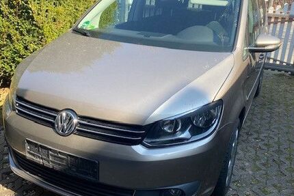 VW Touran 159.000 km 6.500 &euro; glienicke 16548