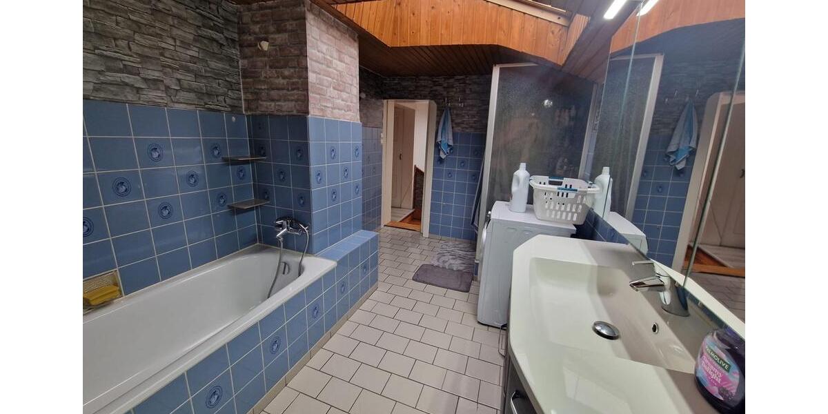 Einfamilienhaus Elgersburg - 6 Zimmer, 100 m&sup2;, 125.000&euro; | Angebot:26407212