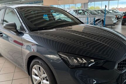 Seat Leon 2.780 km 28.790 &euro; Batzhausen 92358