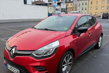 Renault Clio 80.498 km 9.900 &euro; Frankfurt am Main 65934