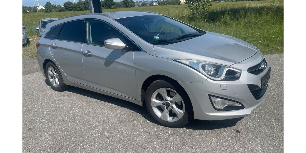 Hyundai i40 167.243 km 5.950 &euro; Broderstorf 18184