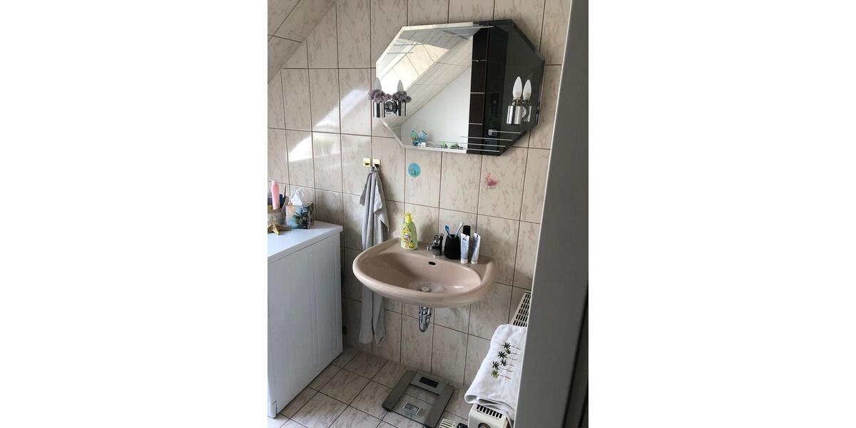 Dachgeschoßwohnung Dortmund Huckarde - 1 Zimmer, 100 m&sup2;, 900&euro; | Angebot:26288143