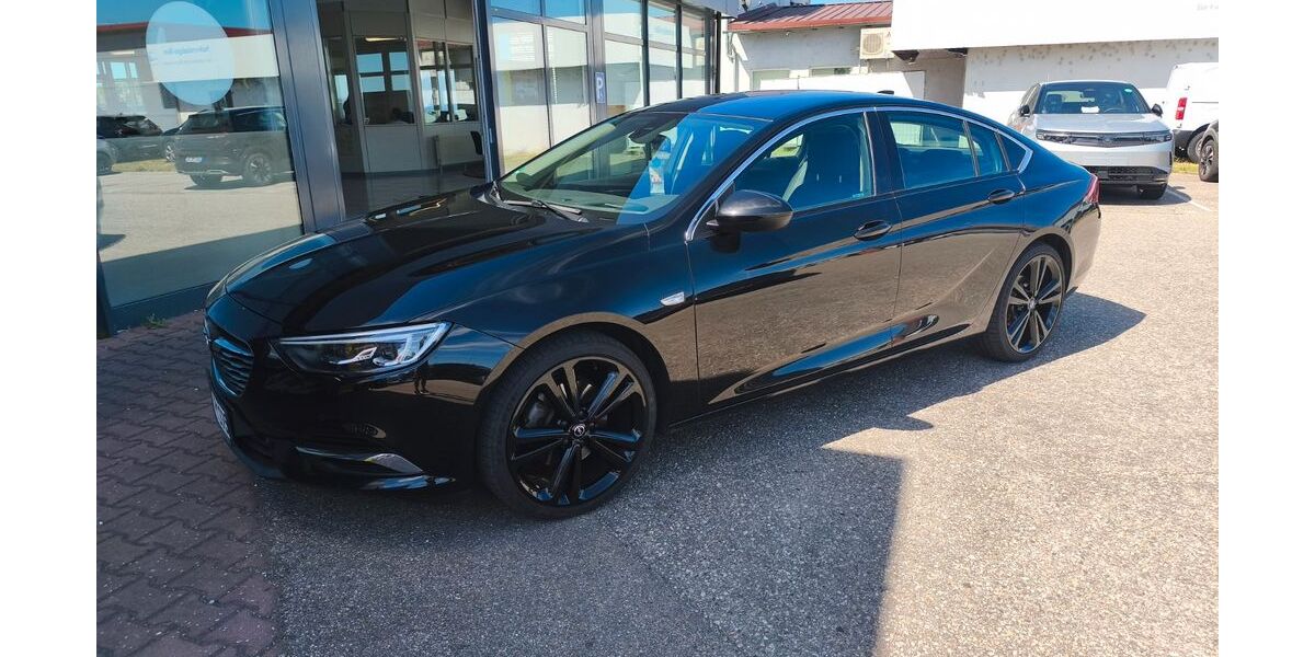 Opel Insignia 108.000 km 9.900 &euro; Schwandorf 92421