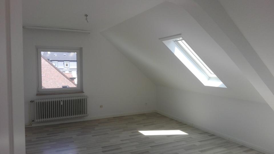 Dachgeschoßwohnung Bad Nenndorf - 3 Zimmer, 90 m&sup2;, 685&euro; | Angebot:25325315