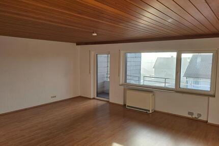 Helle 3,5-Zimmer-Wohnung mit Balkon 3 zimmer