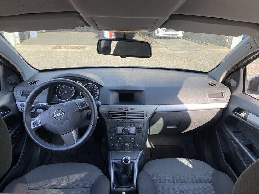 Astra H