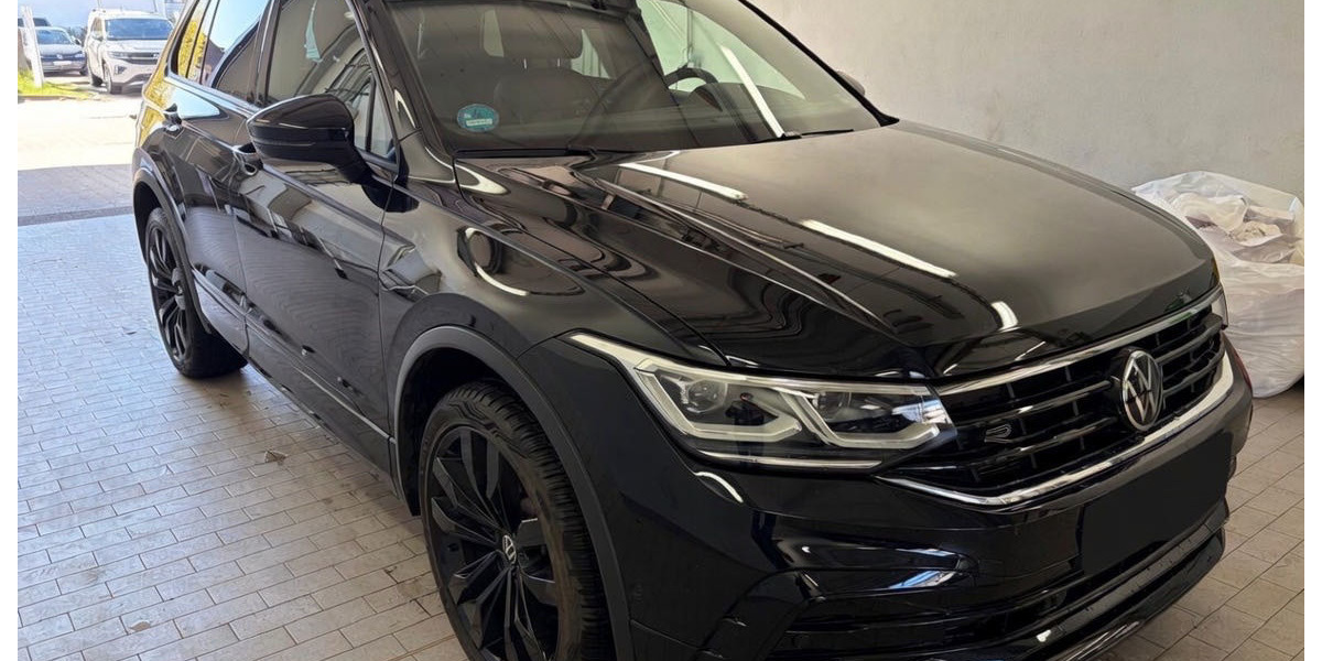 VW Tiguan R-Line eHybrid Leder Schiebed. AHK Matrix 59.800 km 32.900 &euro; Berlin 10247