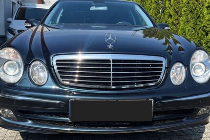 Mercedes-Benz E 500 105.500 km 15.500 &euro; Syke 28857