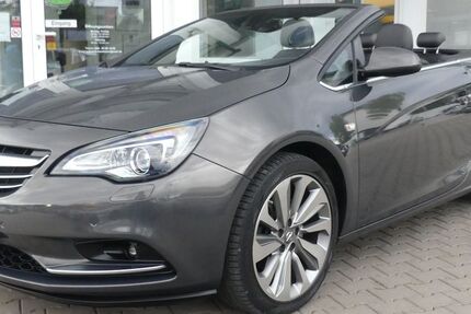 Opel Cascada 124.358 km 9.690 &euro; München 80687